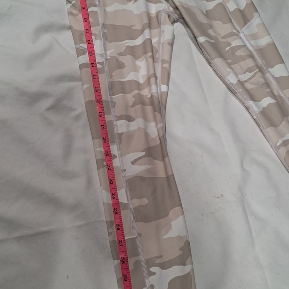 Women's Athleta Salvation Camo High-waisted Leggings Size:S - Picture 11 of 13